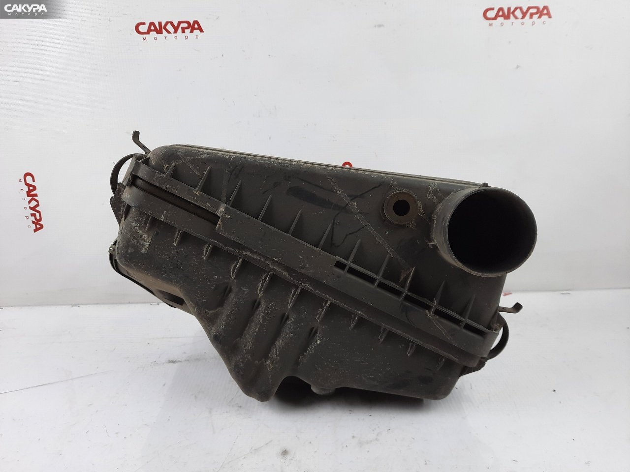 Корпус воздушного фильтра Toyota Corona ST191 3S-FE: купить в Сакура Красноярск.