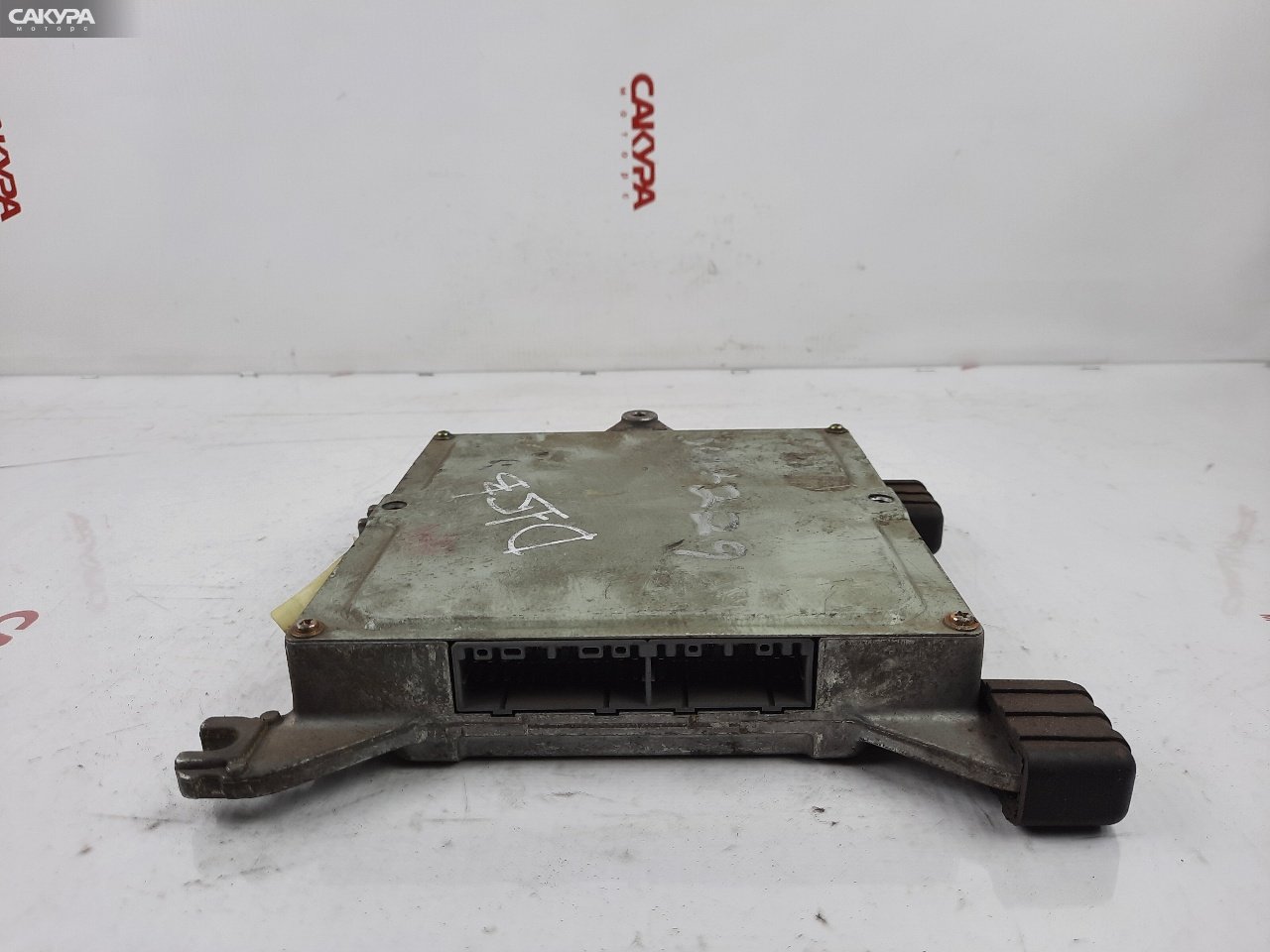 Блок управления ДВС Honda D15B: купить в Сакура Красноярск.