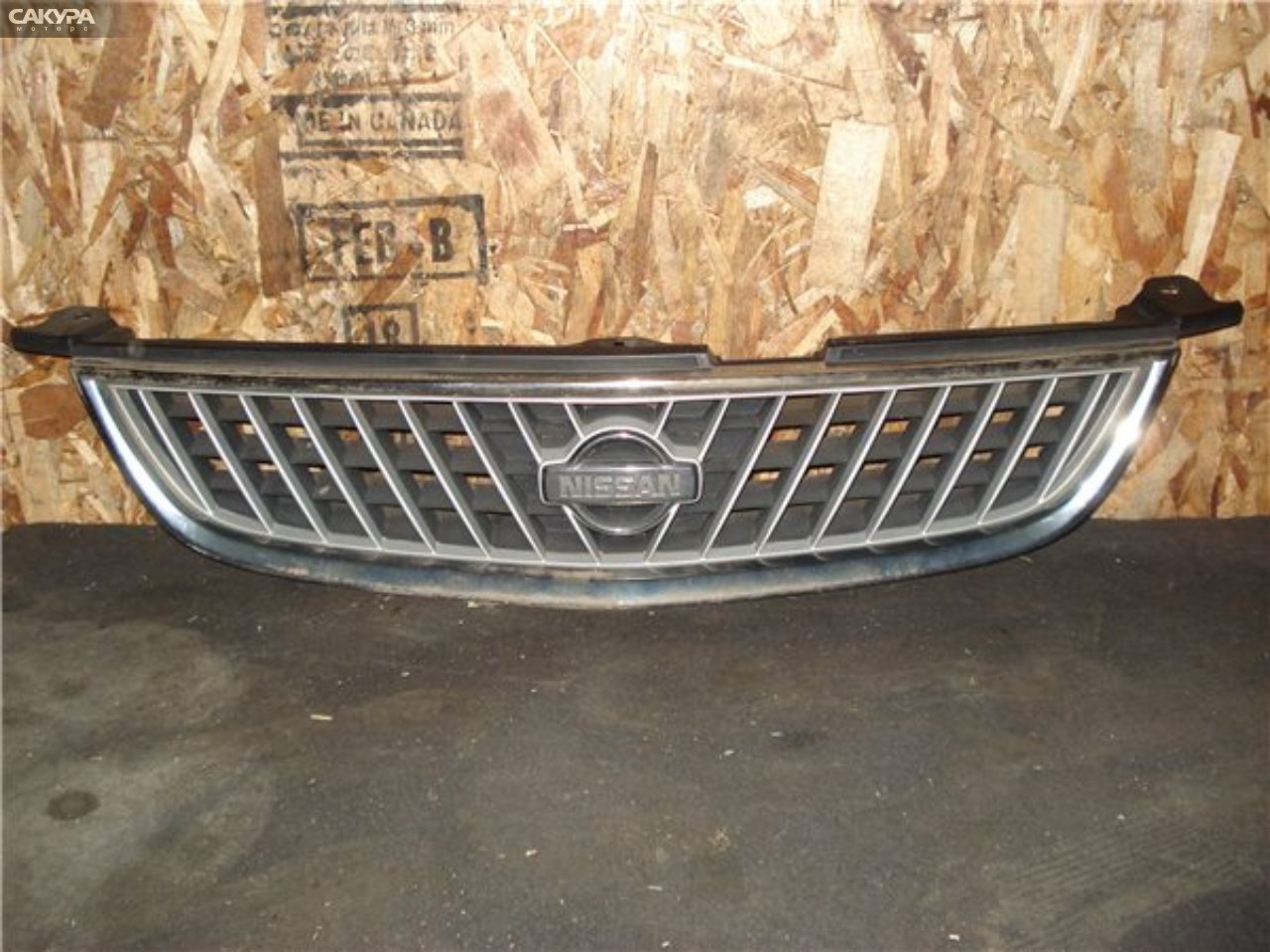 Решетка радиатора Nissan Sunny FNB15: купить в Сакура Красноярск.