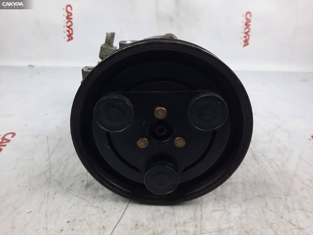 Компрессор кондиционера Nissan Primera P11 SR18DE: купить в Сакура Красноярск.