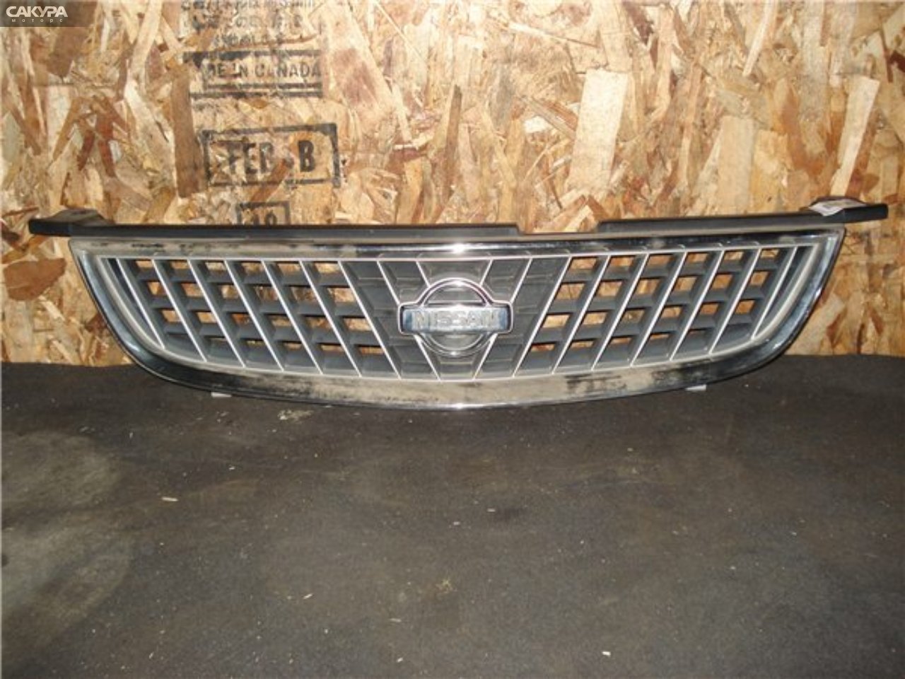 Решетка радиатора Nissan Sunny FNB15: купить в Сакура Красноярск.