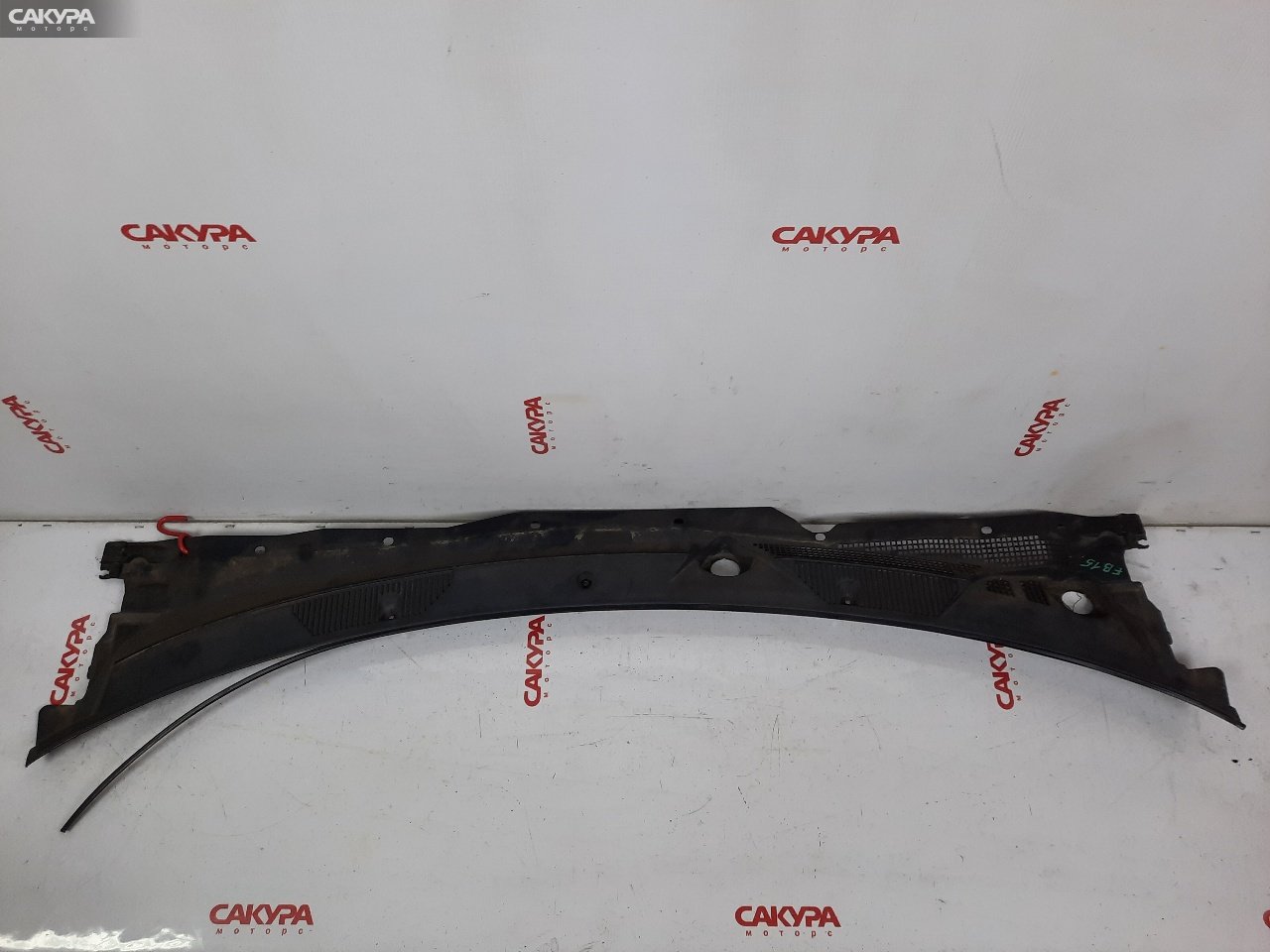 Решетка под лобовое стекло Nissan Sunny FNB15 QG15DE: купить в Сакура Красноярск.