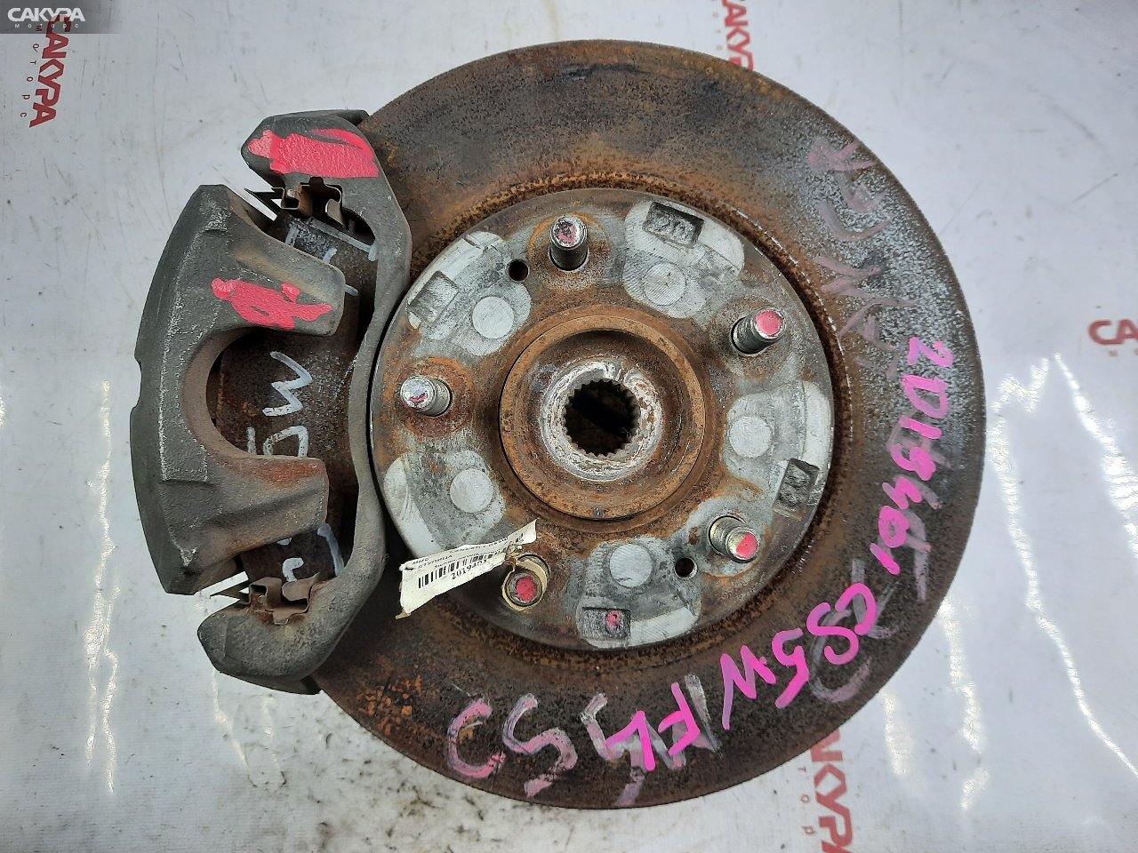 Ступица передняя левая Mitsubishi Lancer Cedia CS5W 4G93-T: купить в Сакура Красноярск.