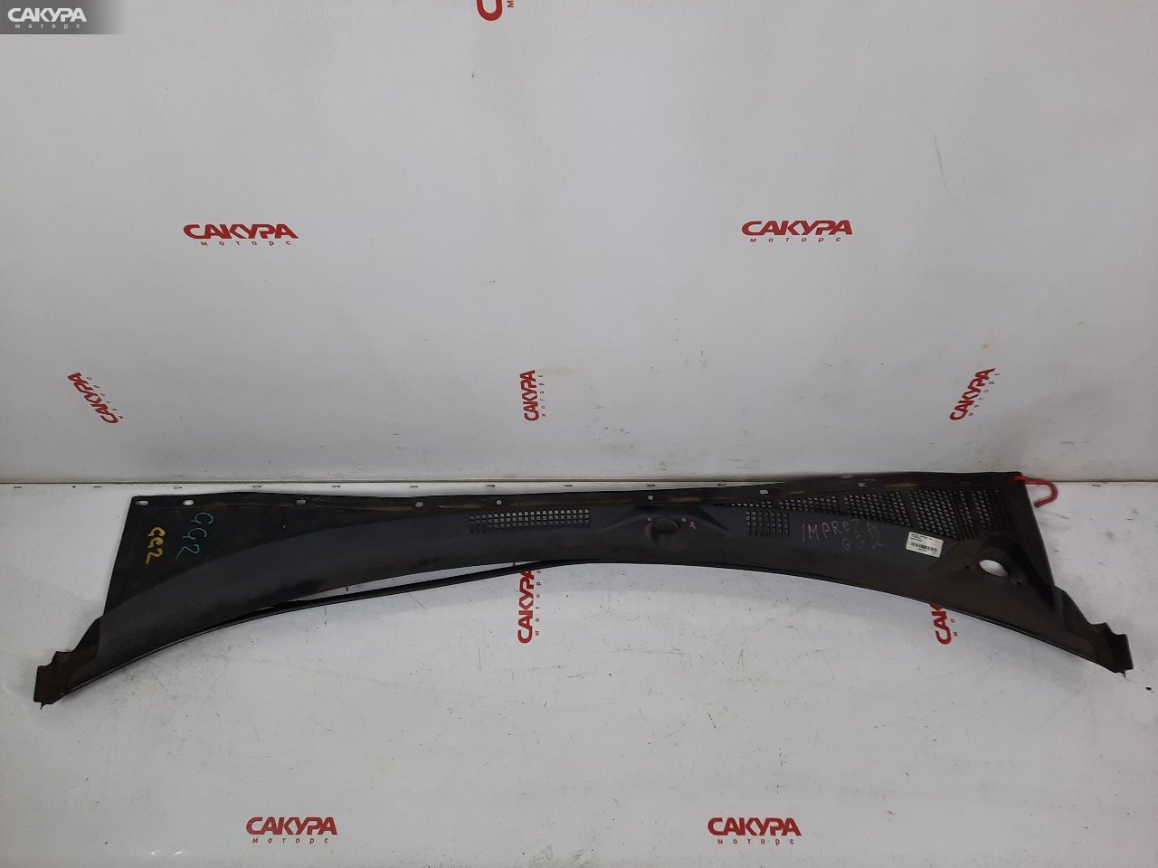Решетка под лобовое стекло Subaru Impreza GG2: купить в Сакура Красноярск.