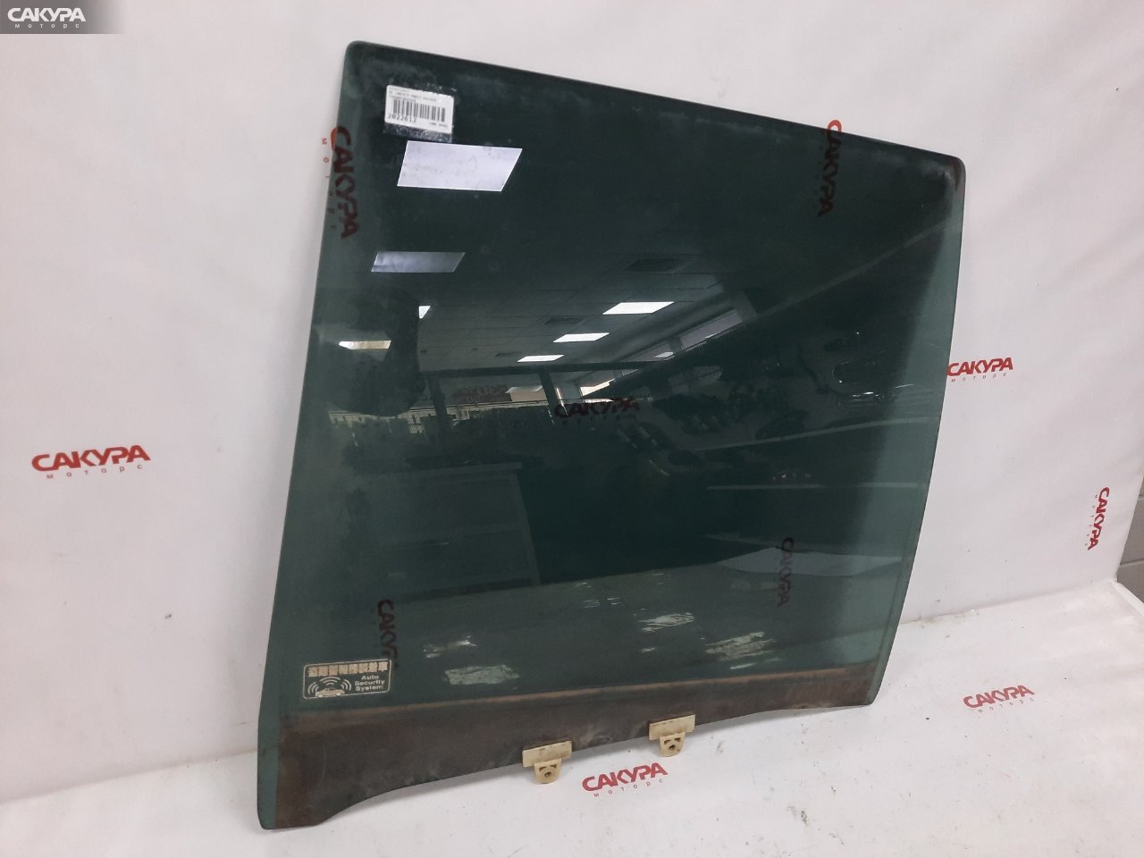 Стекло боковое заднее левое Nissan Liberty PM12 SR20DE: купить в Сакура Красноярск.