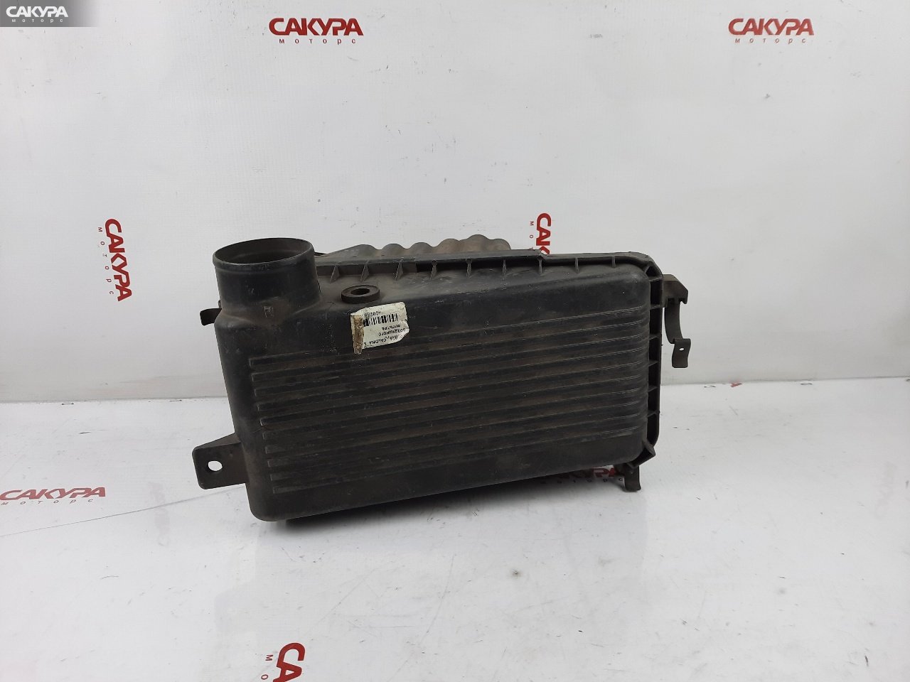 Корпус воздушного фильтра Toyota Caldina ST195G: купить в Сакура Красноярск.