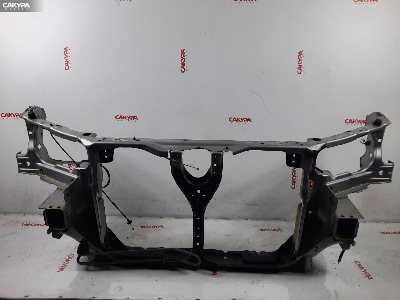 Рамка радиатора Honda Odyssey RA8 J30A: купить в Сакура Красноярск.