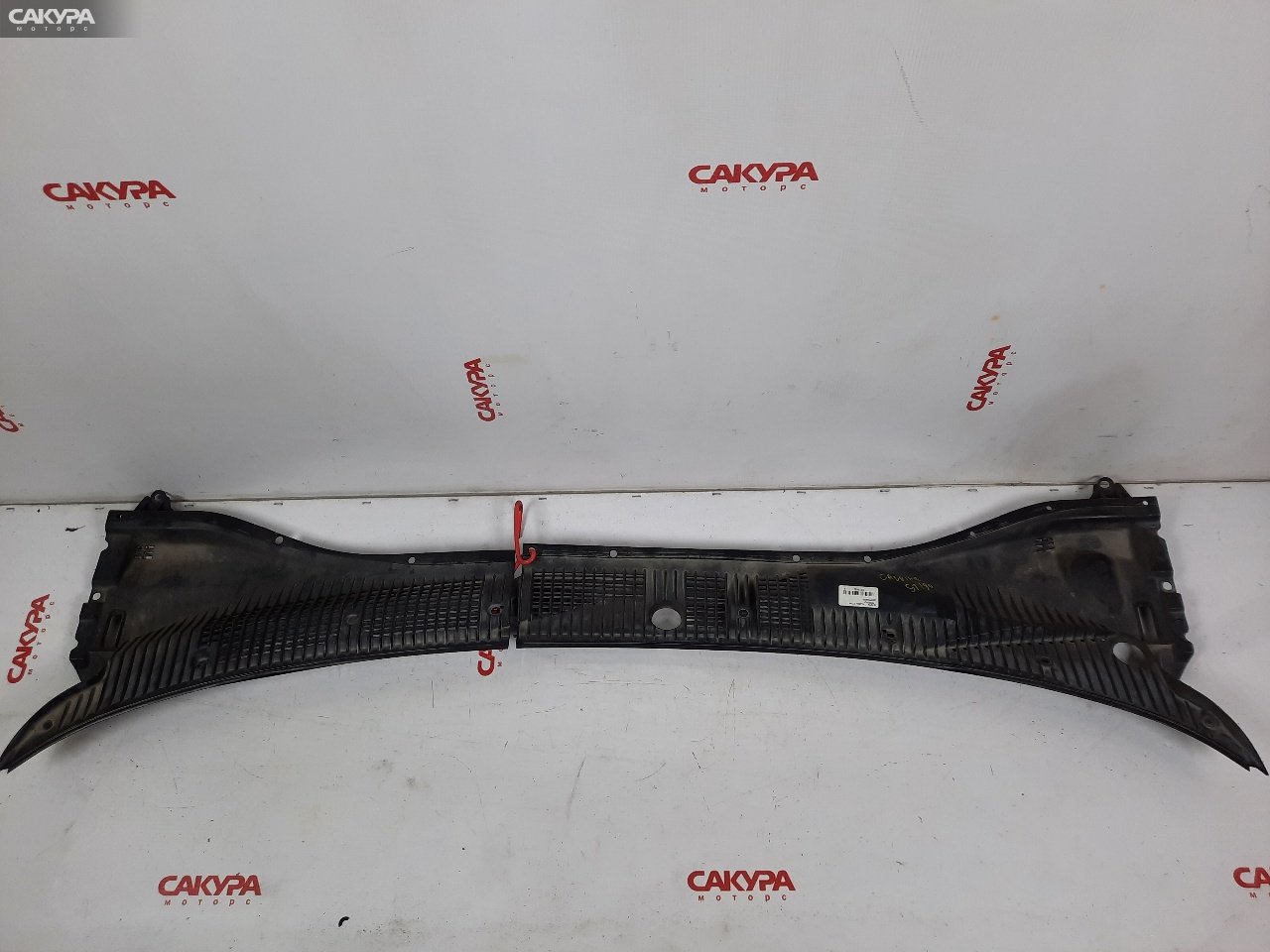 Решетка под лобовое стекло Toyota Caldina ST190G: купить в Сакура Красноярск.