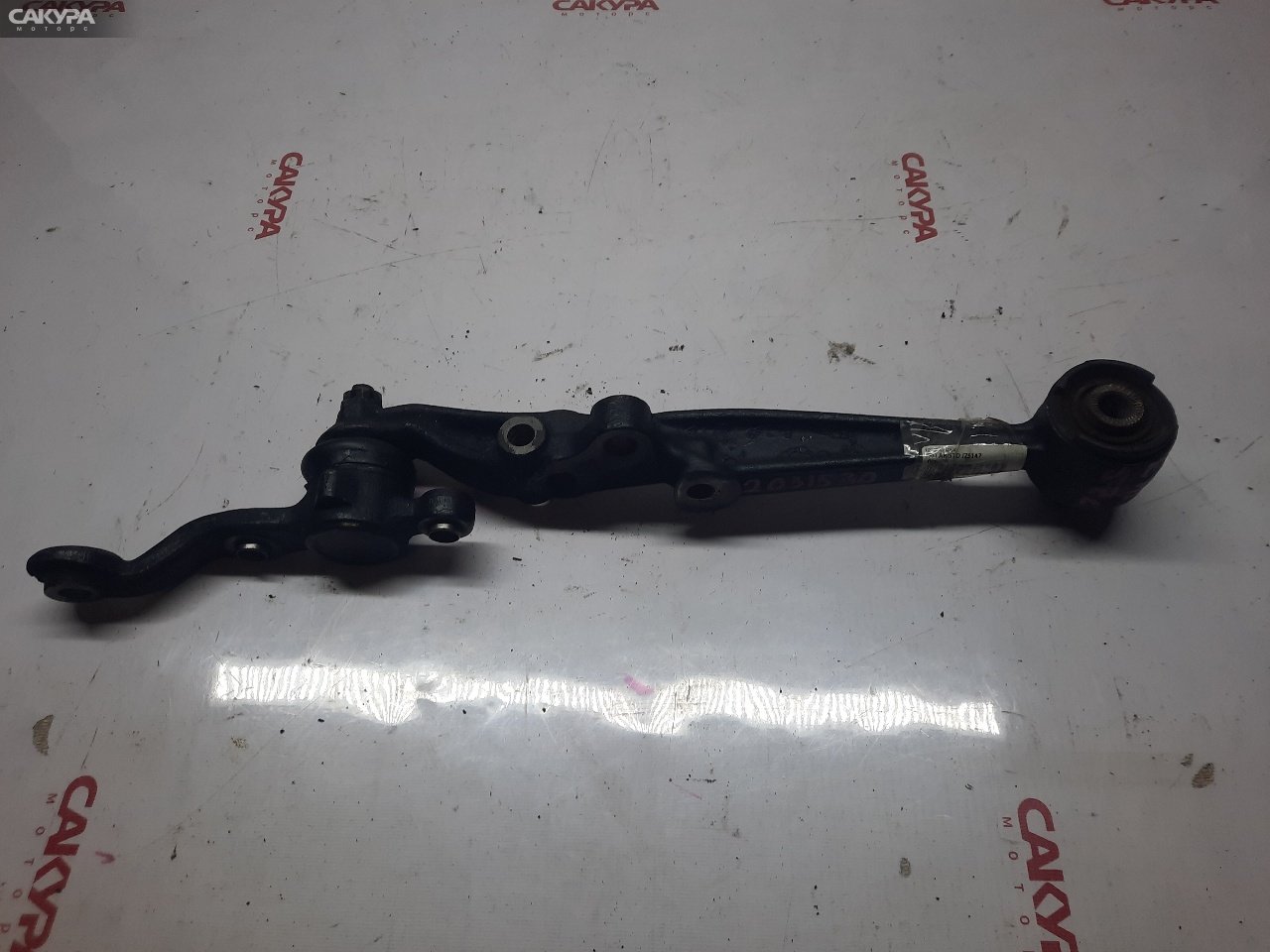 Рычаг подвески нижний передний правый Toyota Aristo JZS147 2JZ-GE: купить в Сакура Красноярск.