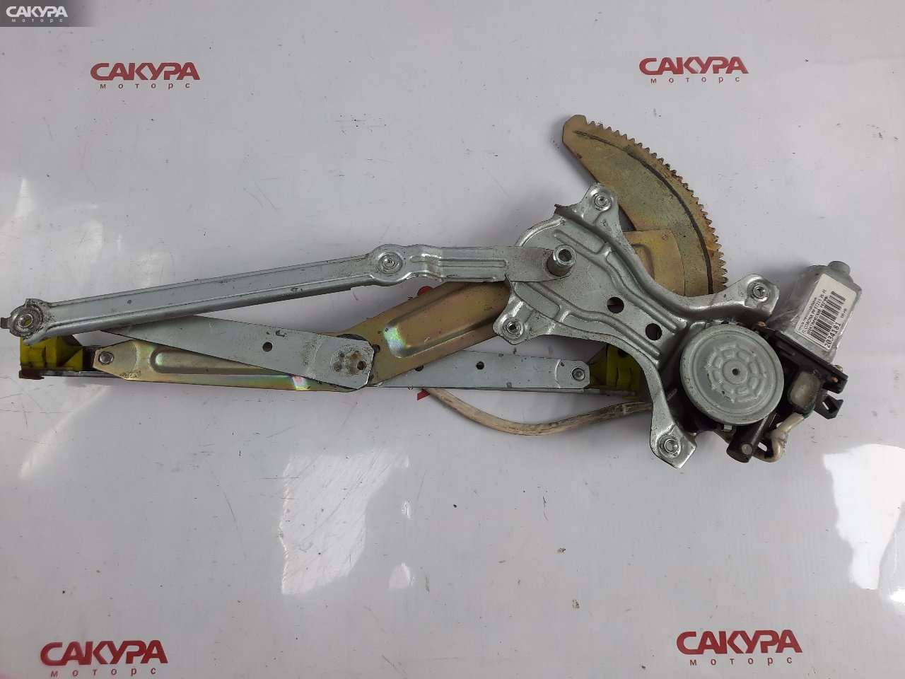 Стеклоподъемник передний левый Toyota Corona Premio ST215 3S-FE: купить в Сакура Красноярск.