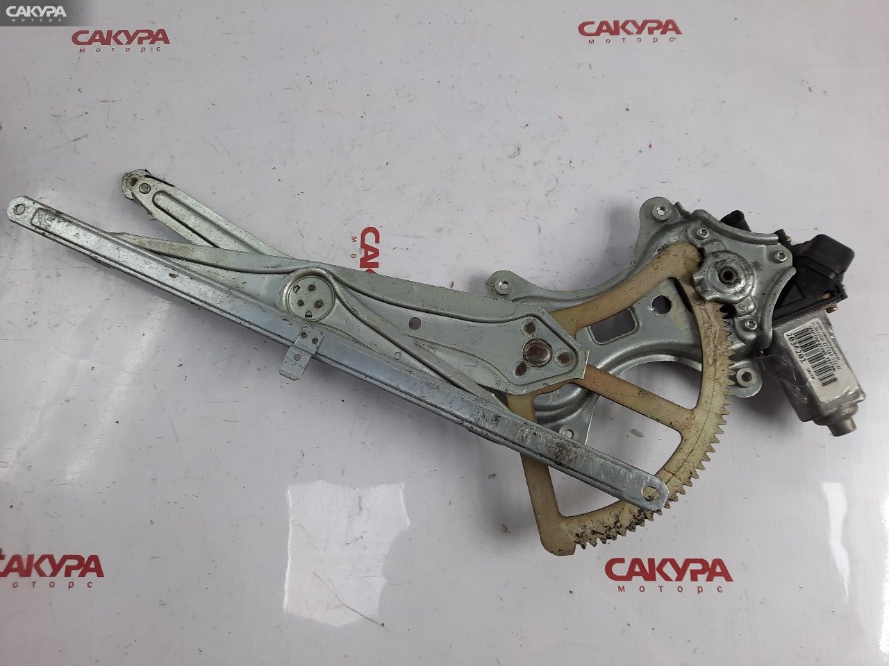 Стеклоподъемник передний левый Toyota Allion ZZT240 1ZZ-FE: купить в Сакура Красноярск.
