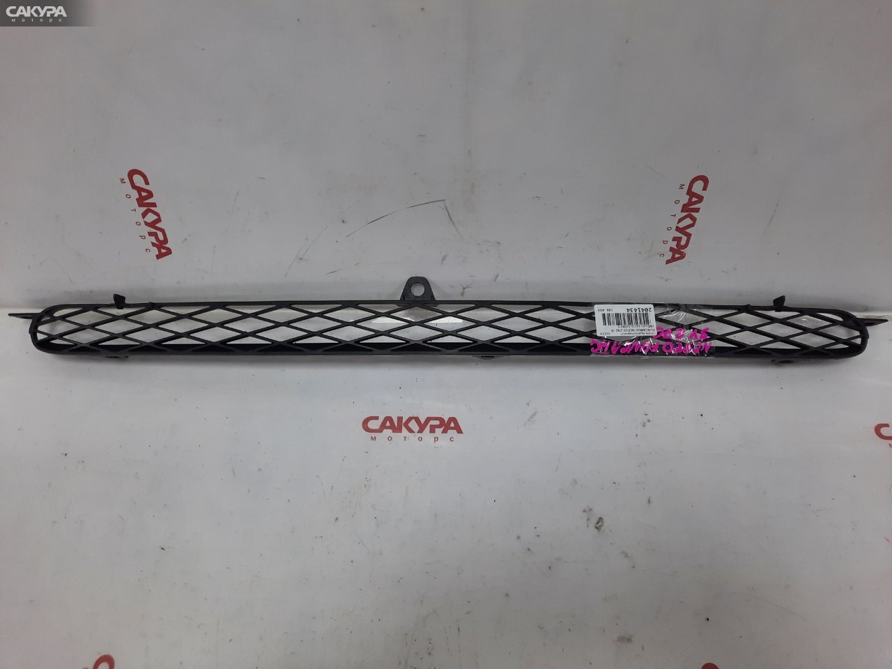 Решетка радиатора Toyota Funcargo NCP20 2NZ-FE: купить в Сакура Красноярск.