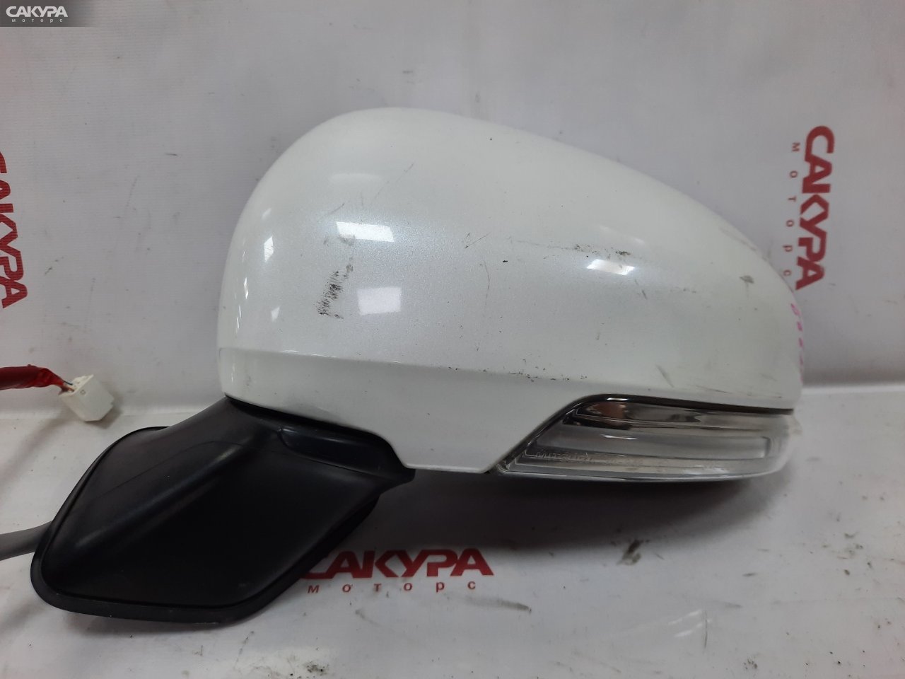 Зеркало боковое левое Toyota Prius ZVW30 2ZR-FXE: купить в Сакура Красноярск.