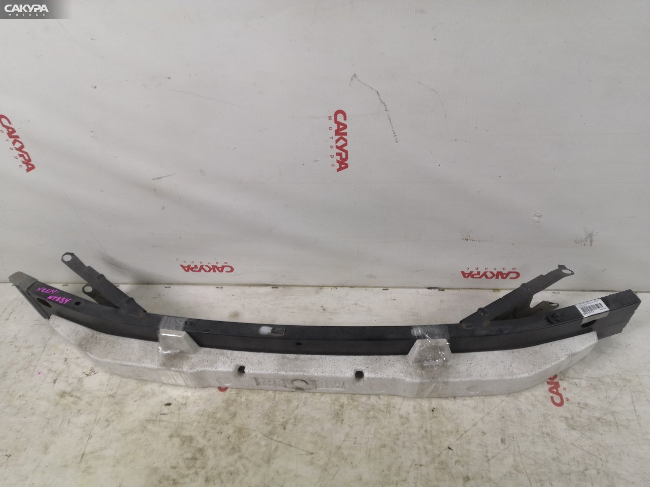 Усилитель бампера передний Toyota Corolla Fielder NZE141G 1NZ-FE: купить в Сакура Красноярск.
