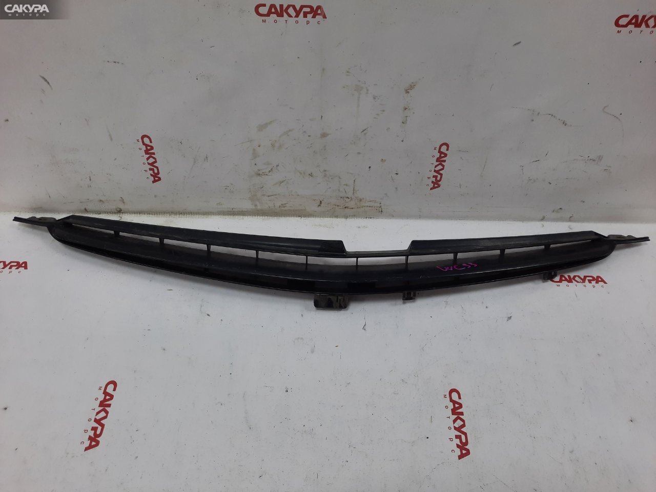 Решетка радиатора Toyota Wish ZNE10G 1ZZ-FE: купить в Сакура Красноярск.