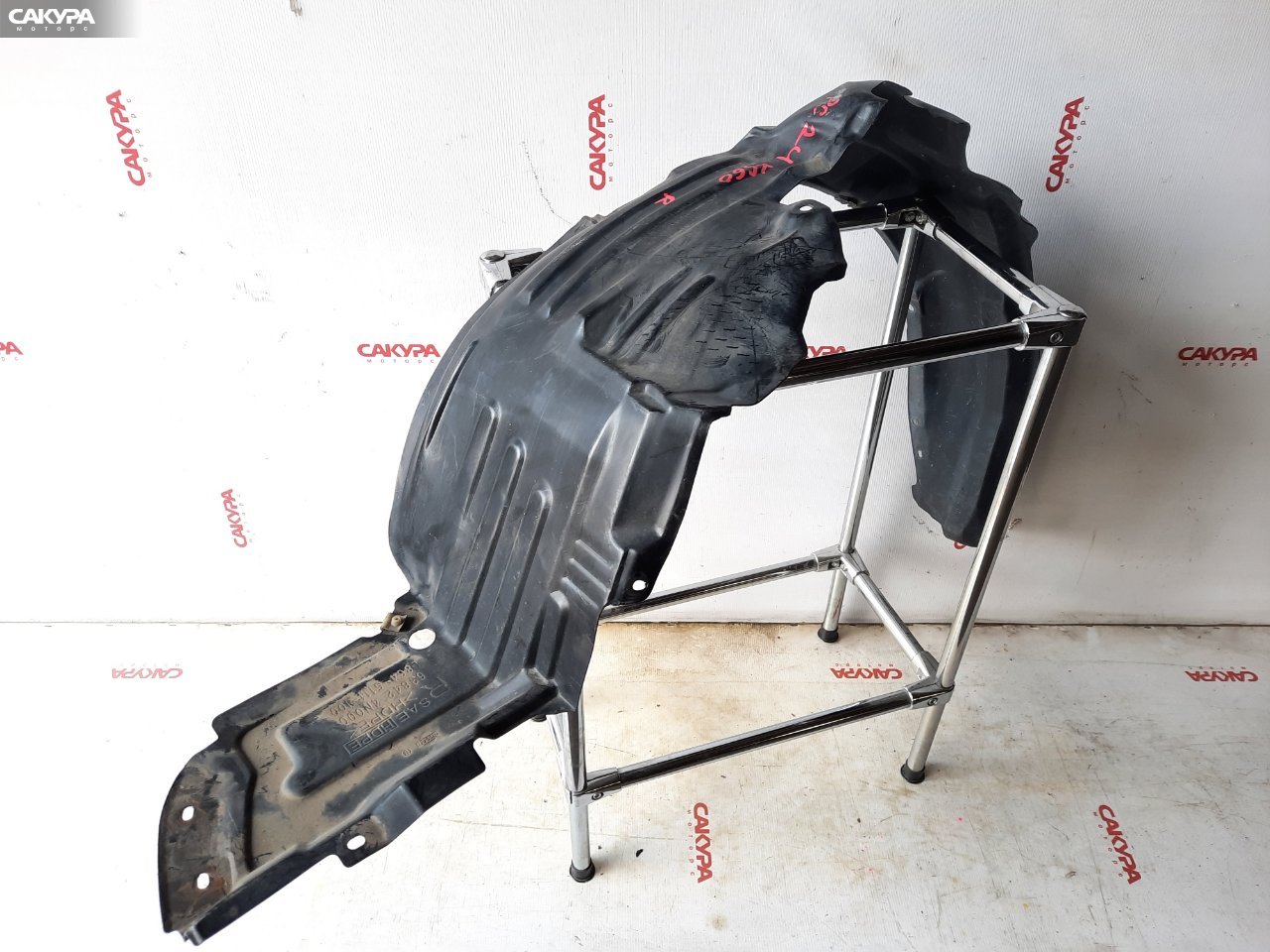 Подкрылок передний правый Nissan Serena PC24 SR20DE: купить в Сакура Красноярск.