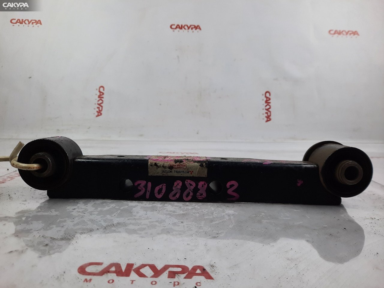 Подушка редуктора задняя Mitsubishi Lancer Cedia CS5W 4G93: купить в Сакура Красноярск.