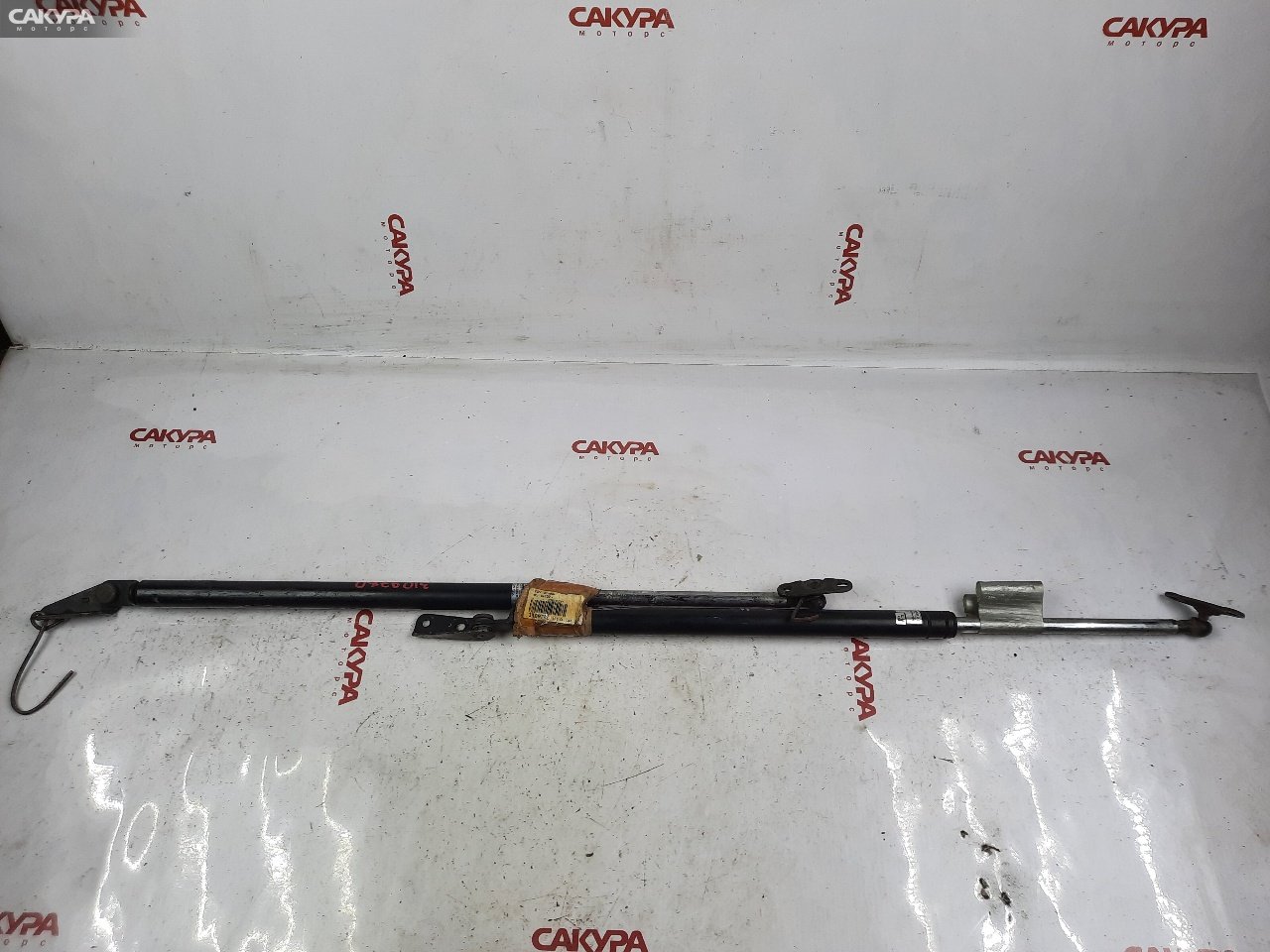 Амортизатор багажника Toyota Corolla EE102V: купить в Сакура Красноярск.