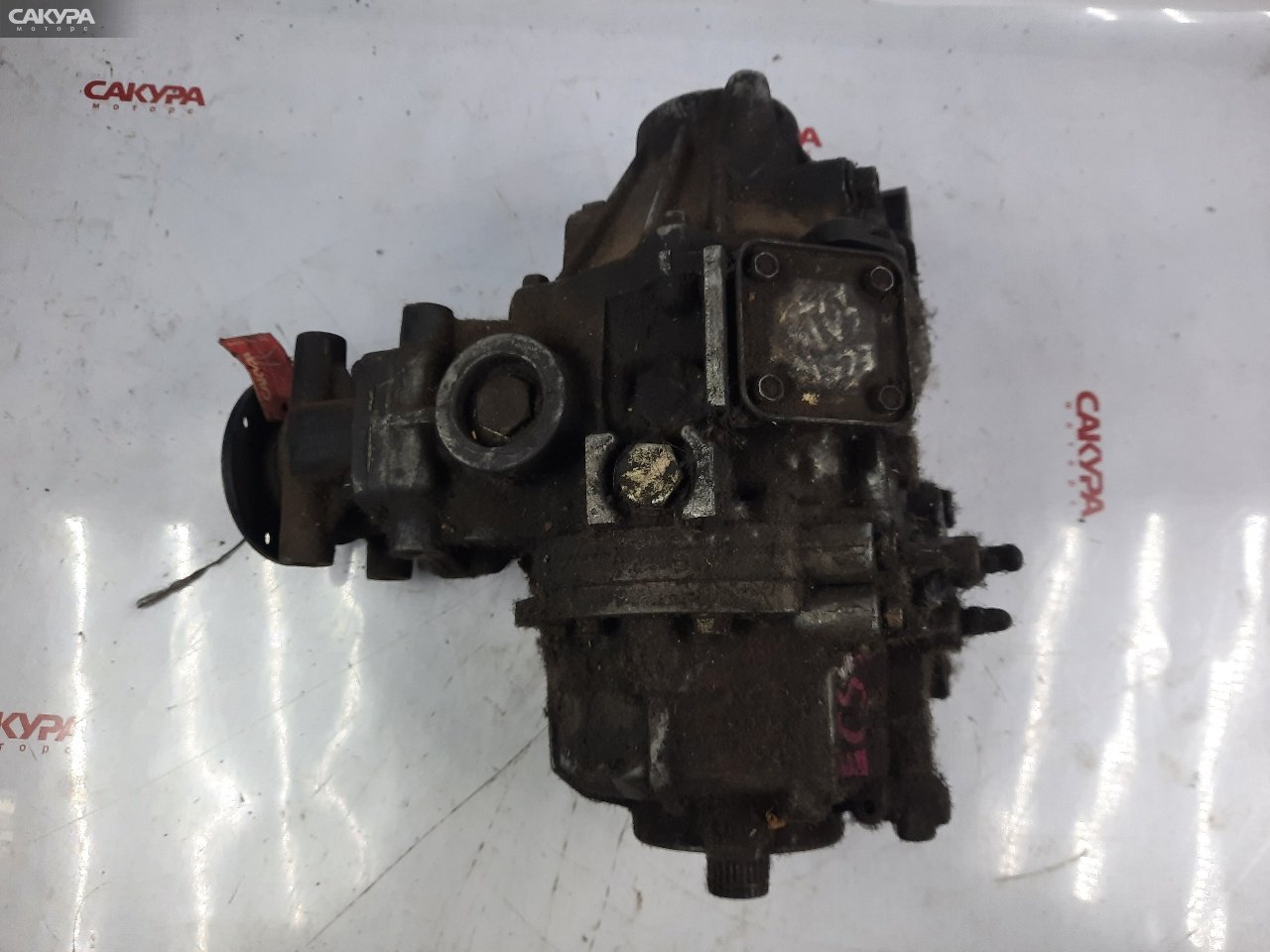 Редуктор моста задний Mitsubishi Legnum EC5W 6A13: купить в Сакура Красноярск.