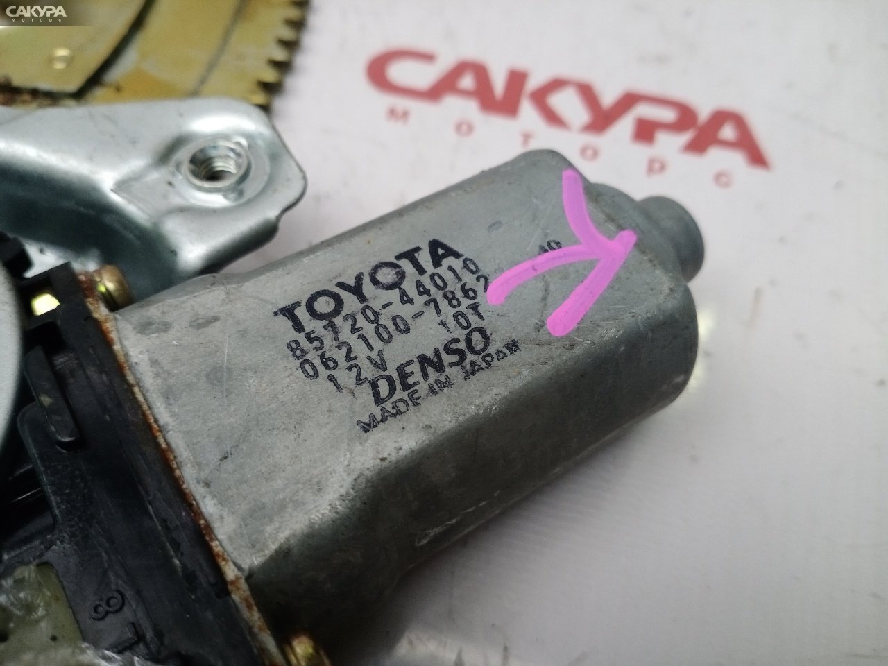 Стеклоподъемник передний левый Toyota Nadia SXN10: купить в Сакура Красноярск.