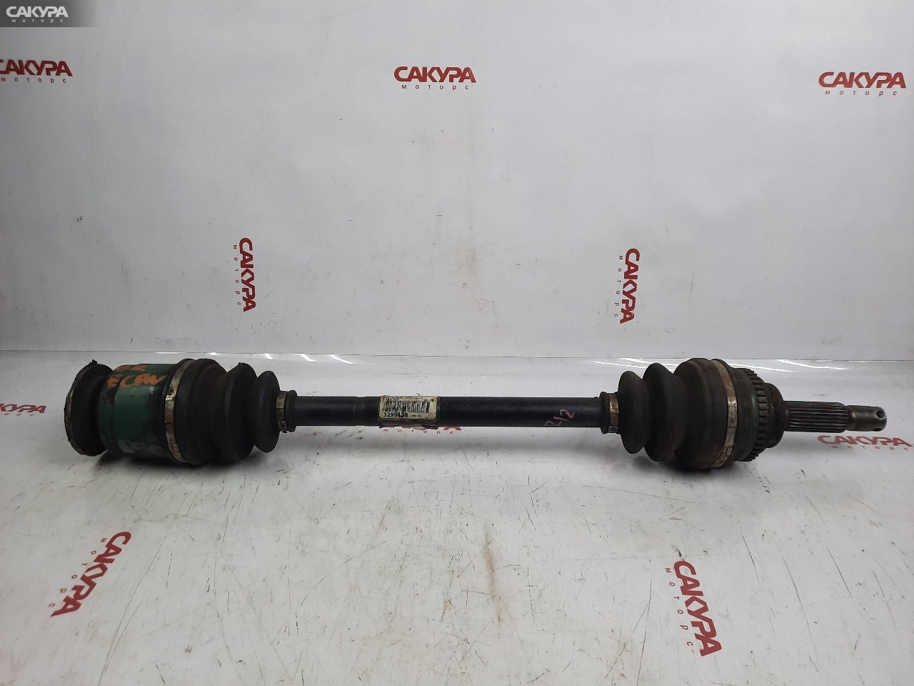 Привод задний правый Mitsubishi Legnum EC5W 6A13: купить в Сакура Красноярск.