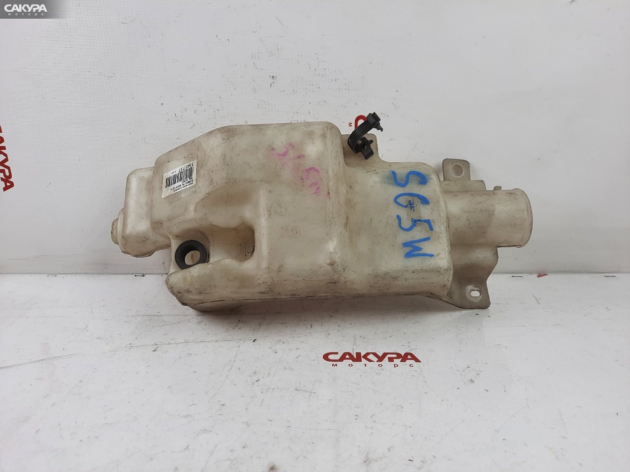 Бачок омывателя Mazda Bongo Friendee SG5W J5-D: купить в Сакура Красноярск.