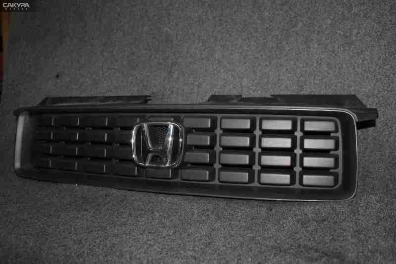 Решетка радиатора Honda Mobilio Spike GK1 L15A: купить в Сакура Красноярск.