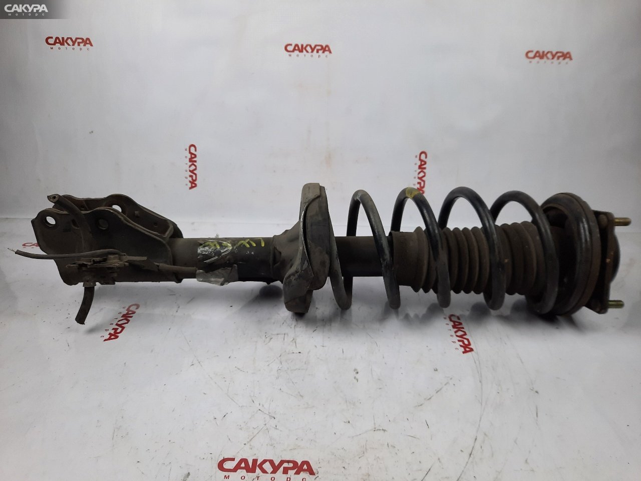 Стойка подвески передняя правая Mazda MPV LW3W L3-DE: купить в Сакура Красноярск.