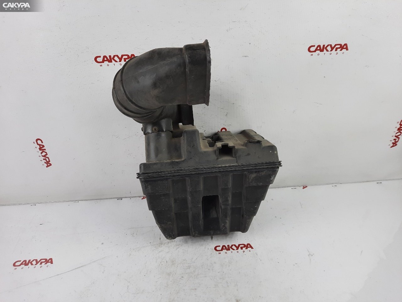 Резонатор воздушного фильтра Toyota Carina ST170 4S-FE: купить в Сакура Красноярск.