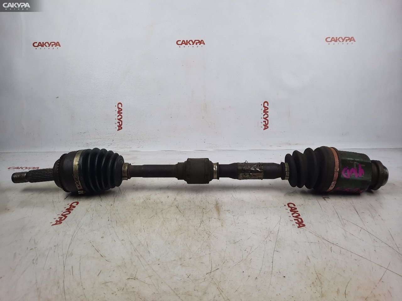 Привод передний правый Mitsubishi Dion CR6W 4G94: купить в Сакура Красноярск.