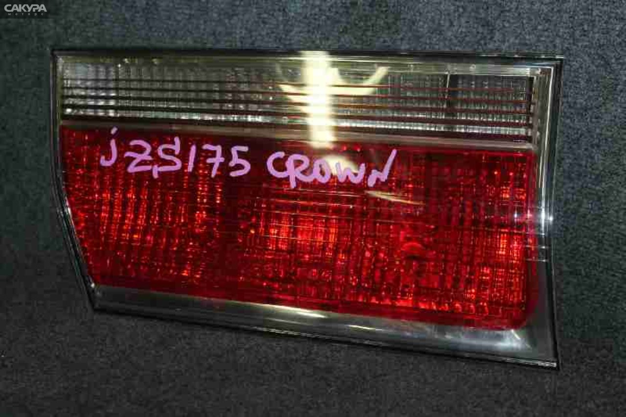 Фонарь вставка багажника левый Toyota Crown JZS175 30-274: купить в Сакура Красноярск.
