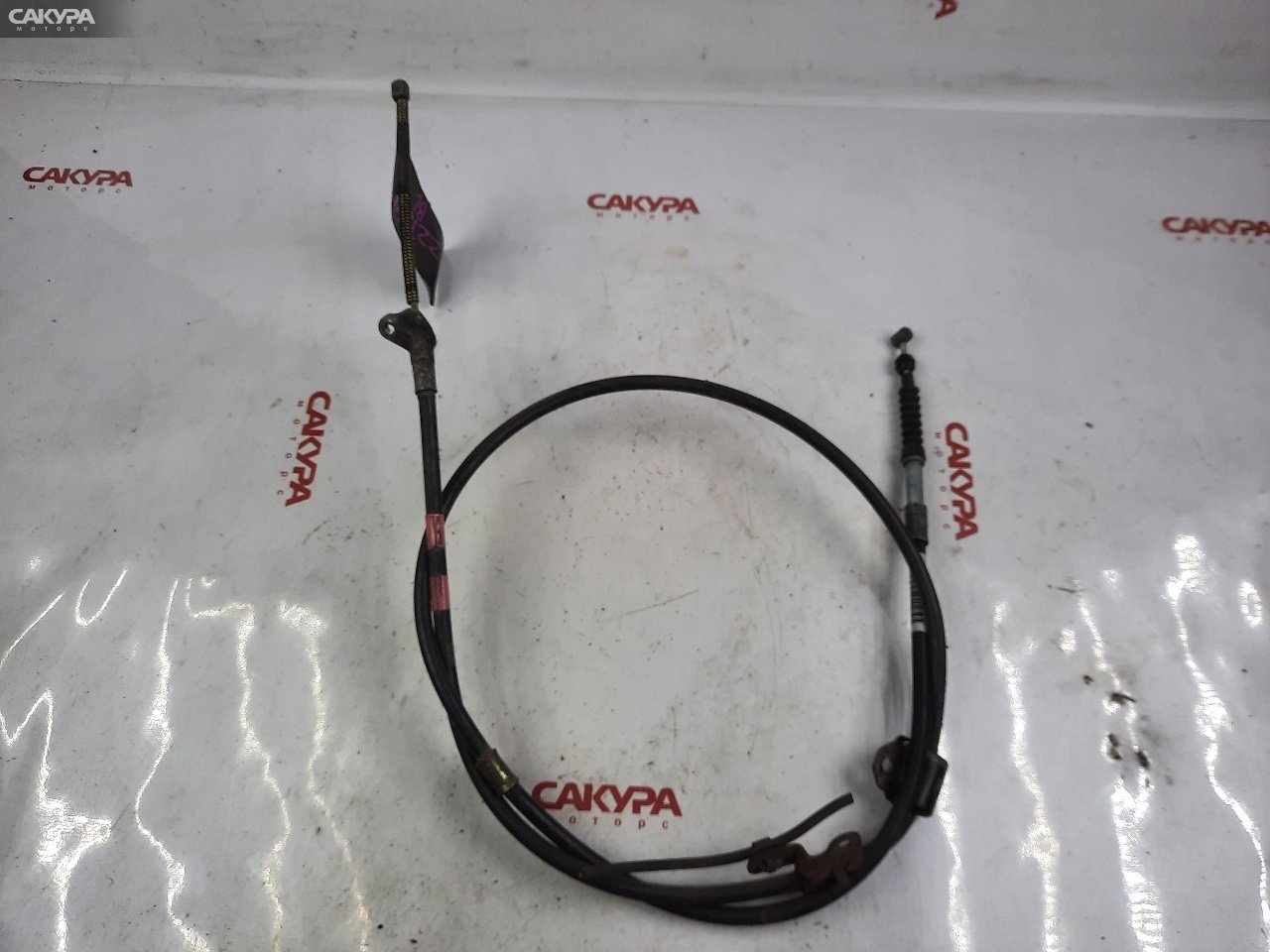 Трос ручника левый Toyota Allion ZZT240 1ZZ-FE: купить в Сакура Красноярск.