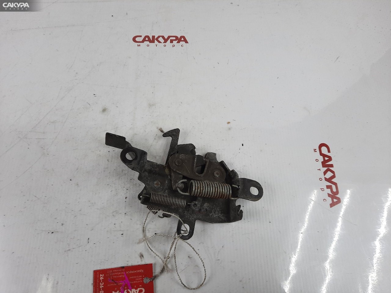 Замок капота Toyota Carina AT191 7A-FE: купить в Сакура Красноярск.