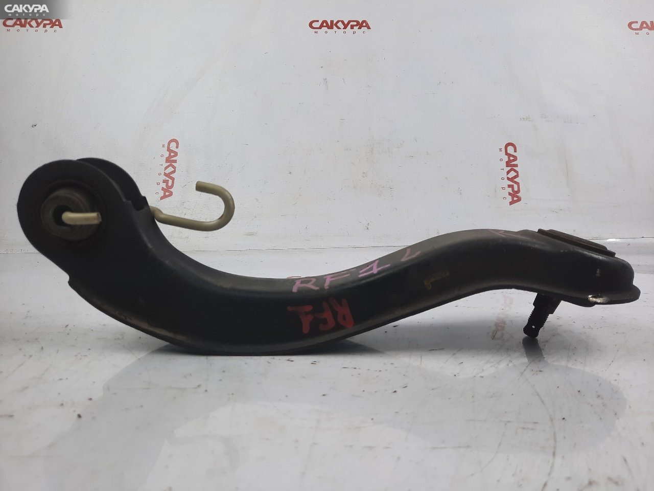Тяга задняя верхняя задняя левая Honda Stepwgn RF1 B20B: купить в Сакура Красноярск.