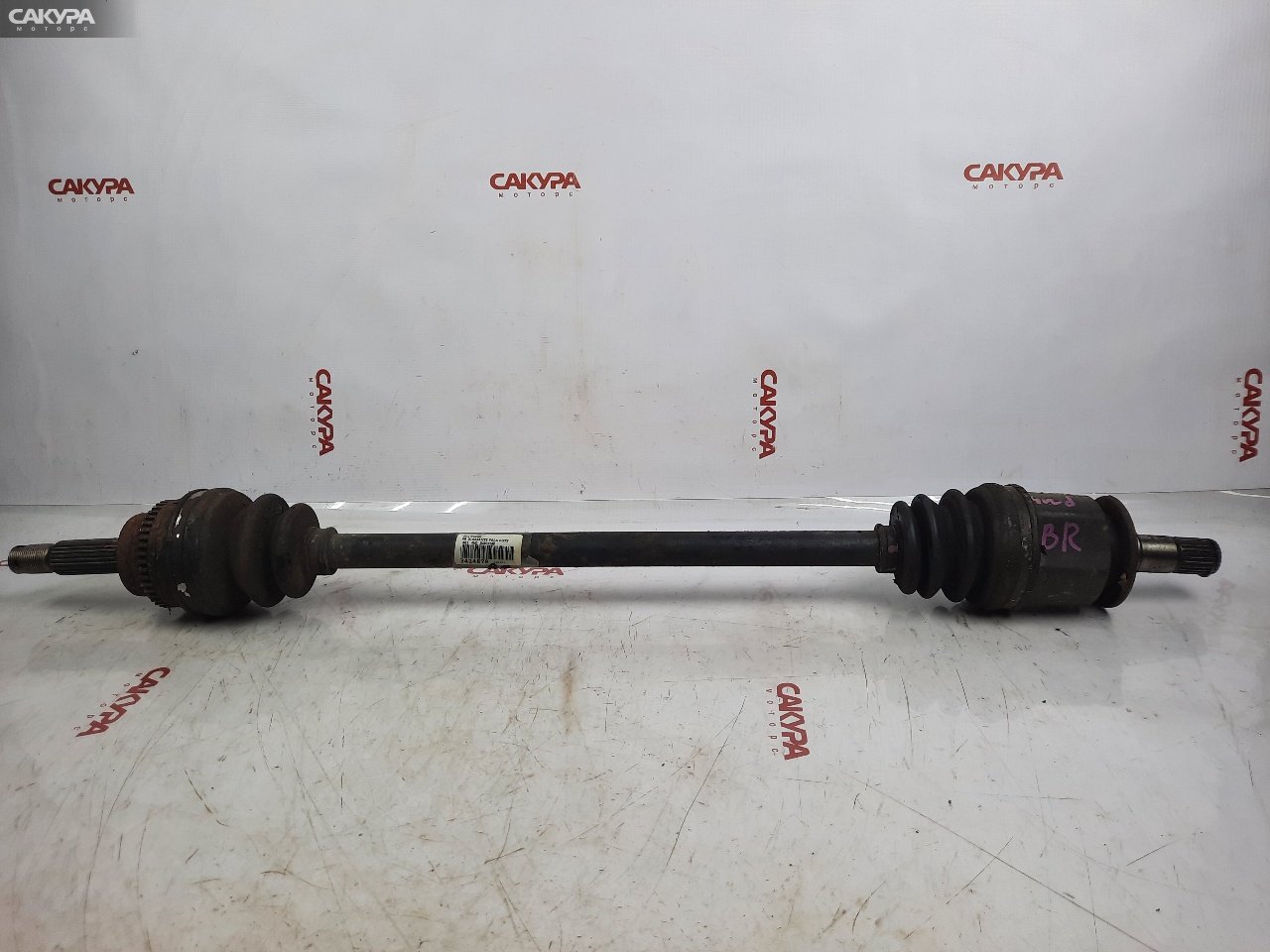Привод задний правый Mitsubishi Diamante F41A 6G73: купить в Сакура Красноярск.