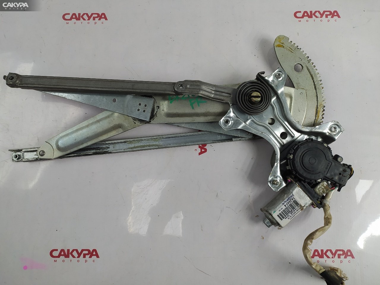 Стеклоподъемник передний правый Toyota Raum EXZ10 5E-FE: купить в Сакура Красноярск.