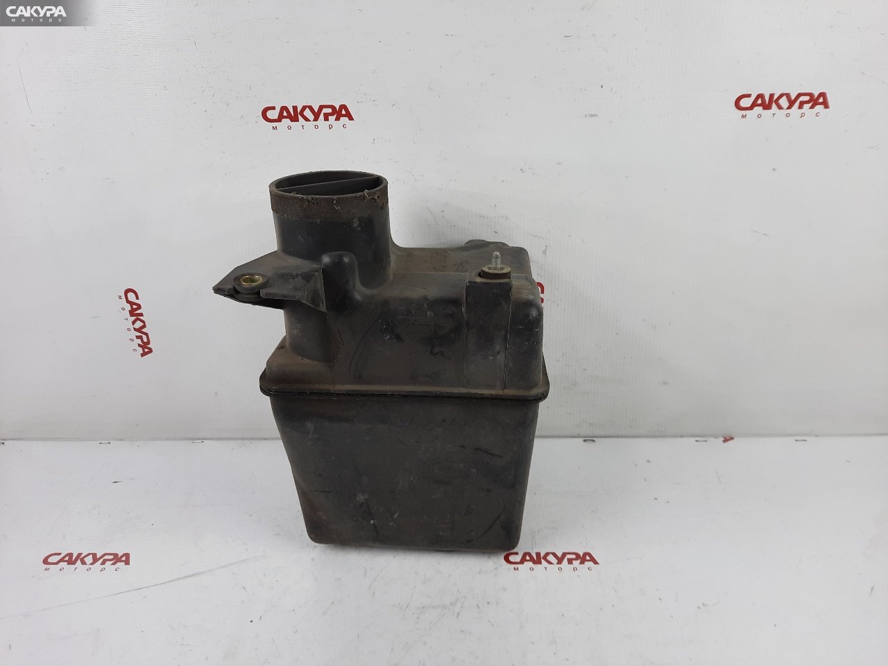 Резонатор воздушного фильтра Toyota Caldina ET196V 5E-FE: купить в Сакура Красноярск.