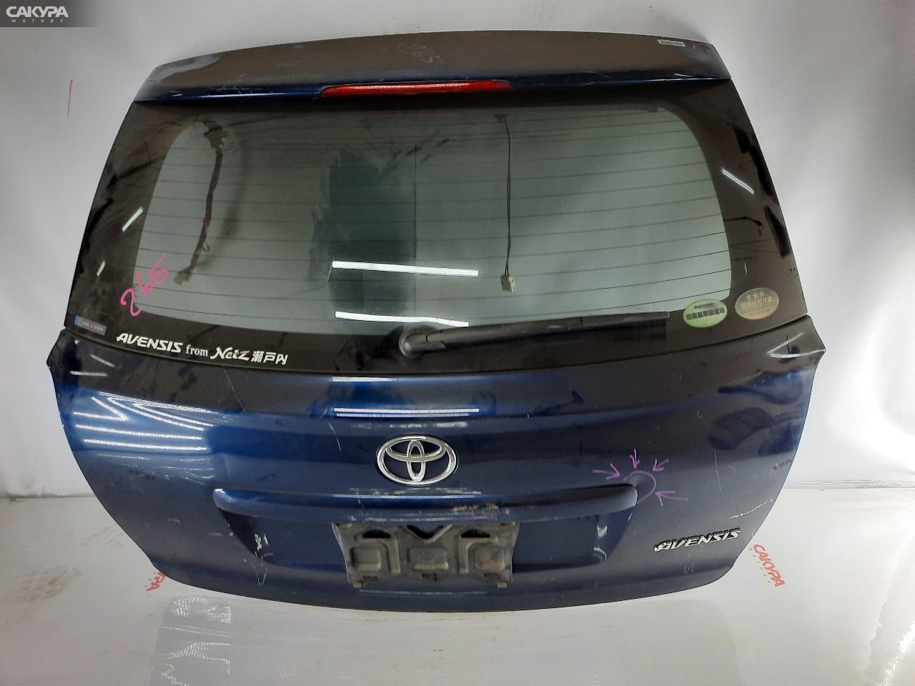 Дверь багажника Toyota Avensis AZT250 1AZ-FSE: купить в Сакура Красноярск.