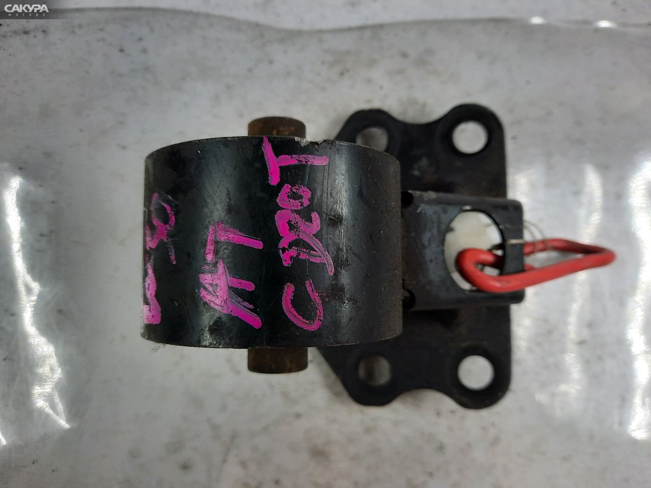 Подушка двигателя задняя Nissan Largo VW30 CD20-T: купить в Сакура Красноярск.