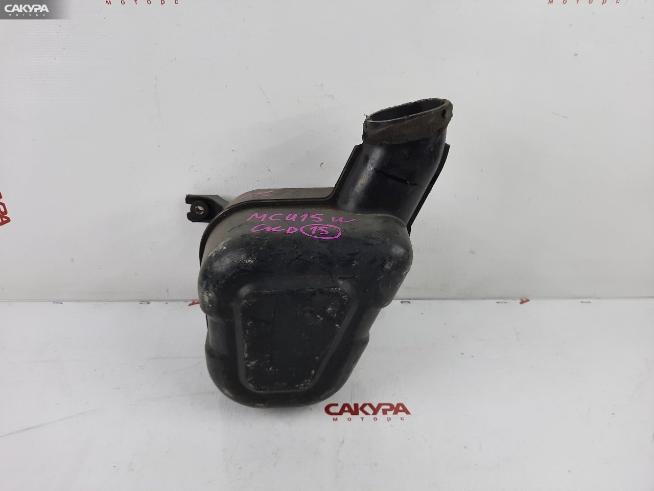 Резонатор воздушного фильтра Toyota Harrier MCU15W 1MZ-FE: купить в Сакура Красноярск.