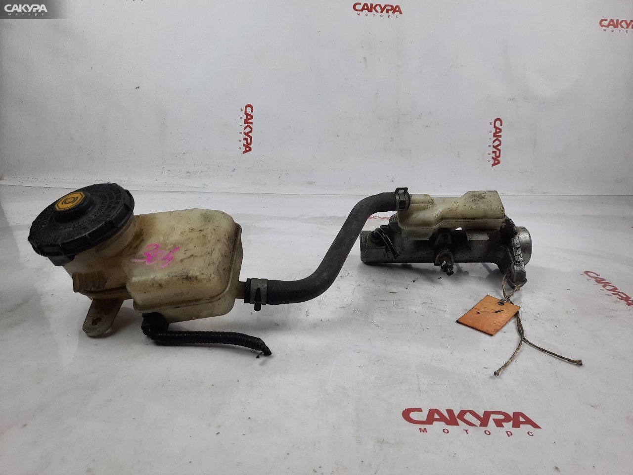 Главный тормозной цилиндр Honda Odyssey RB1 K24A: купить в Сакура Красноярск.