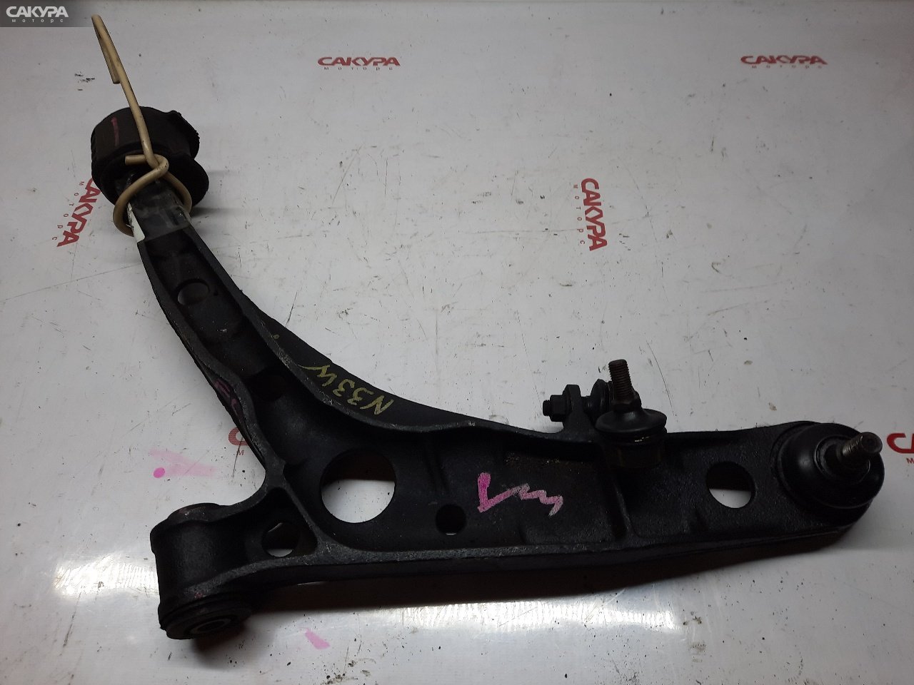 Рычаг подвески передний левый Mitsubishi Chariot N33W 4G63: купить в Сакура Красноярск.