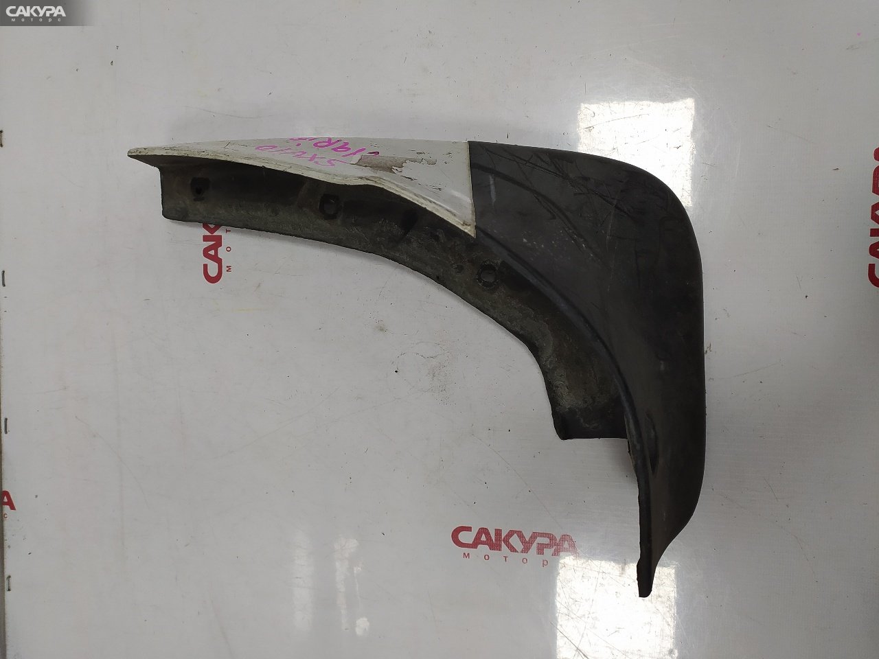 Брызговик задний правый Toyota Harrier SXU10W: купить в Сакура Красноярск.