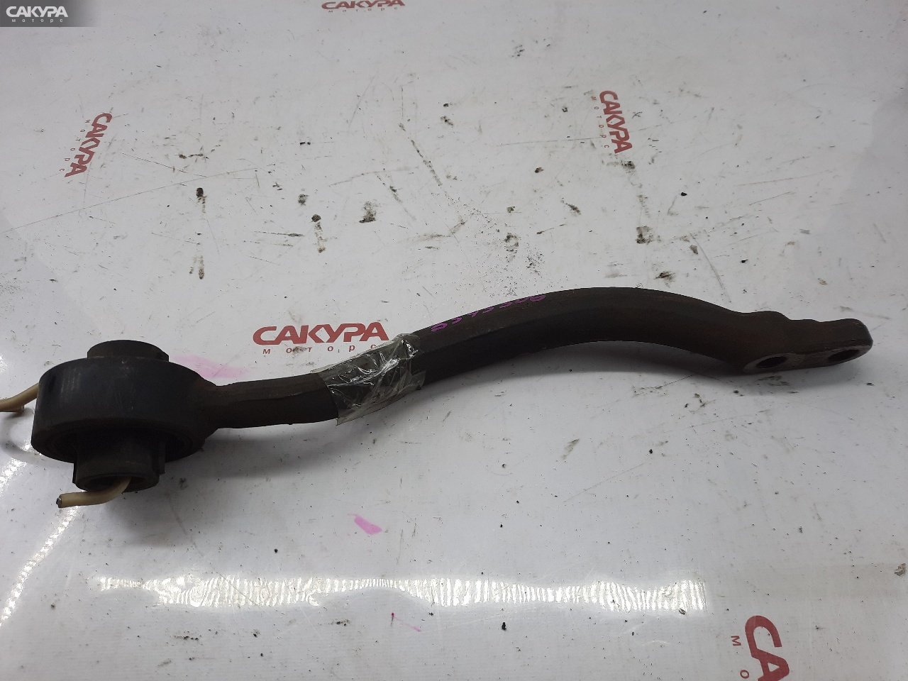 Рычаг подвески нижний передний правый Toyota Chaser GX100 1G-FE: купить в Сакура Красноярск.