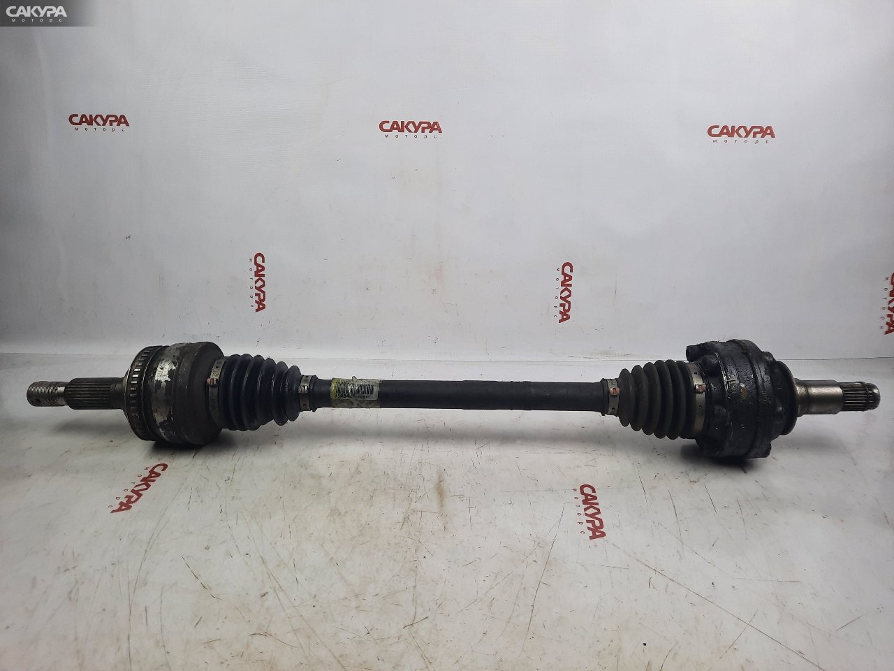 Привод задний правый Toyota Crown JZS171 1JZ-GE: купить в Сакура Красноярск.