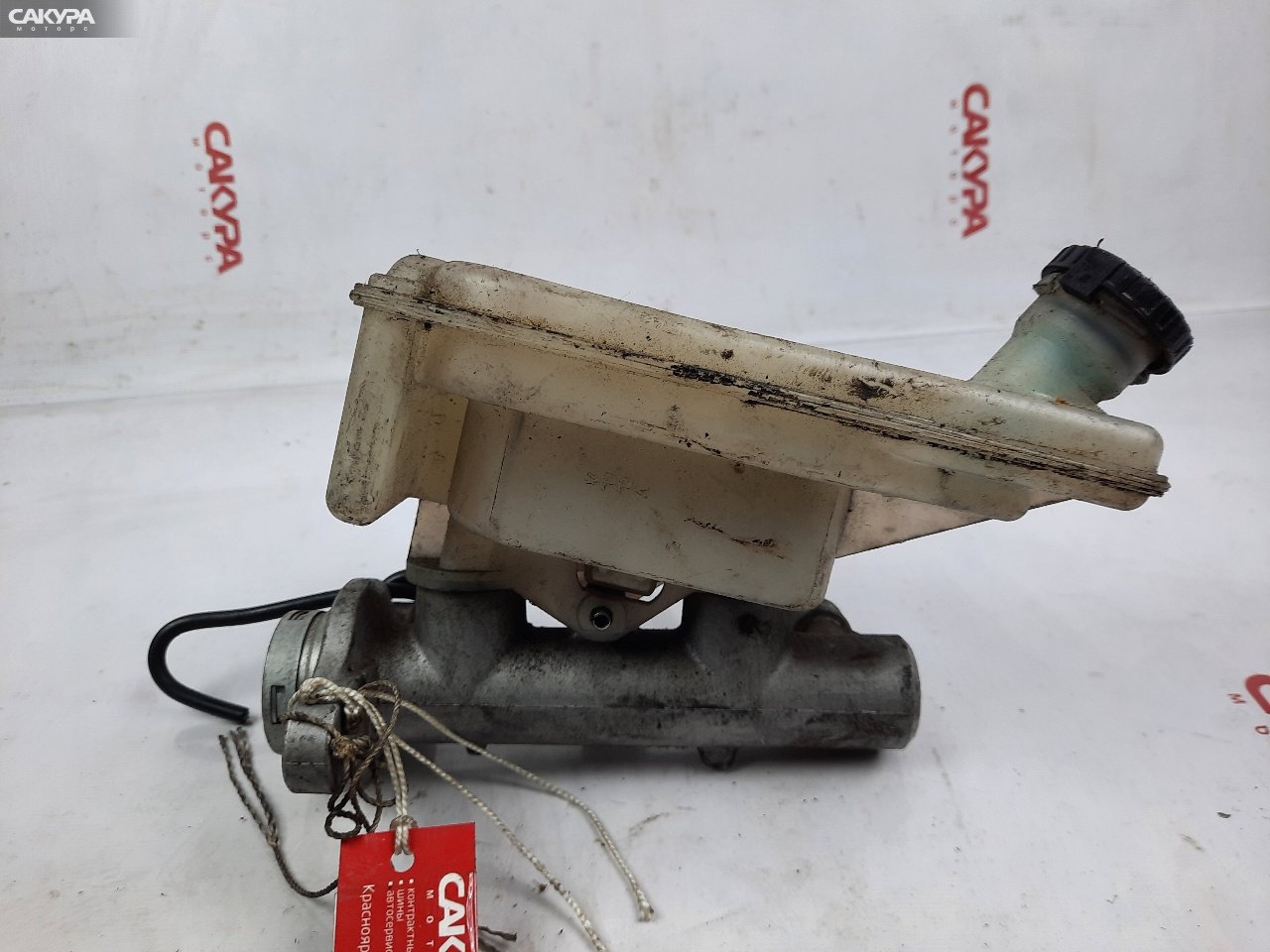 Главный тормозной цилиндр Nissan March AK12 CR12DE: купить в Сакура Красноярск.