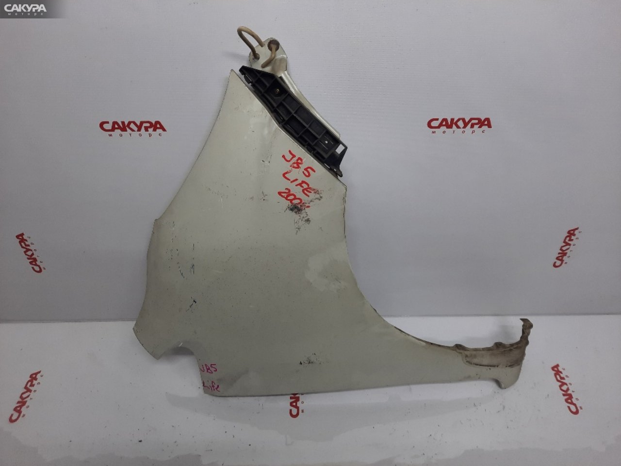 Крыло переднее правое Honda Life JB5 P07A: купить в Сакура Красноярск.
