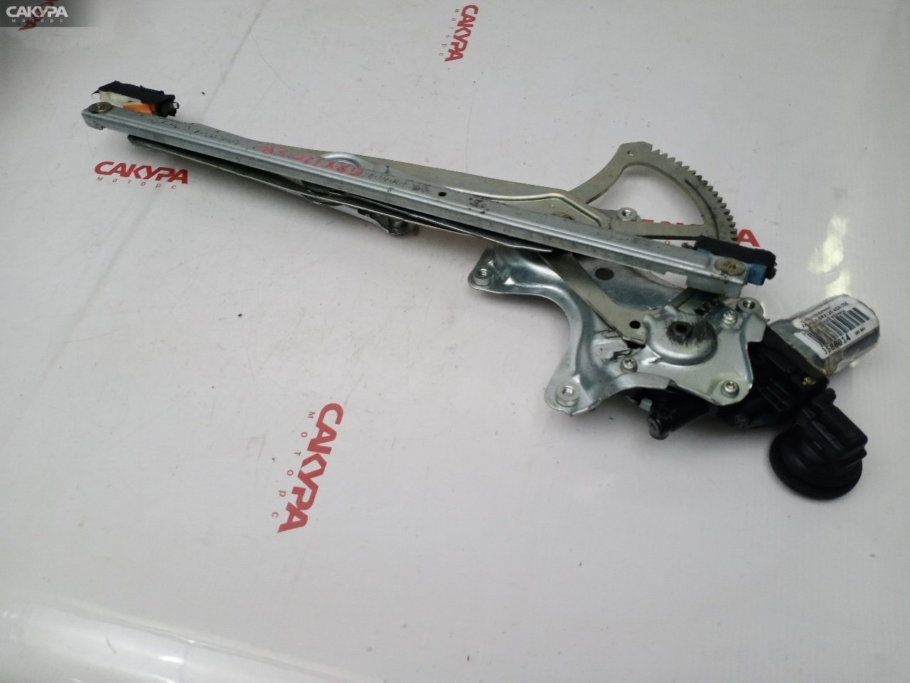 Стеклоподъемник передний правый Toyota Mark X GRX120 4GR-FSE: купить в Сакура Красноярск.