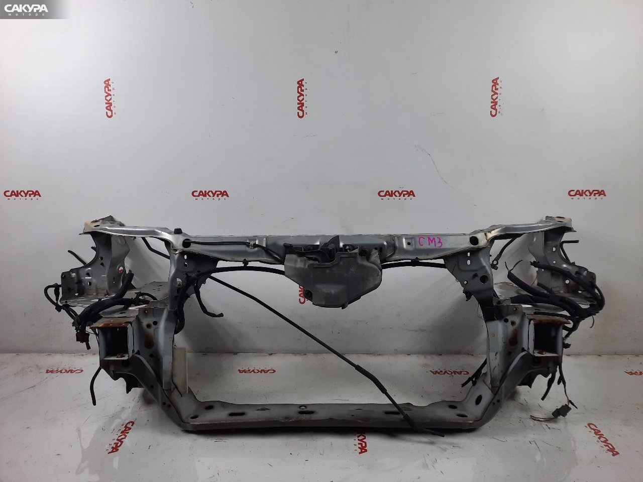 Рамка радиатора Honda Accord Wagon CM3 K24A: купить в Сакура Красноярск.