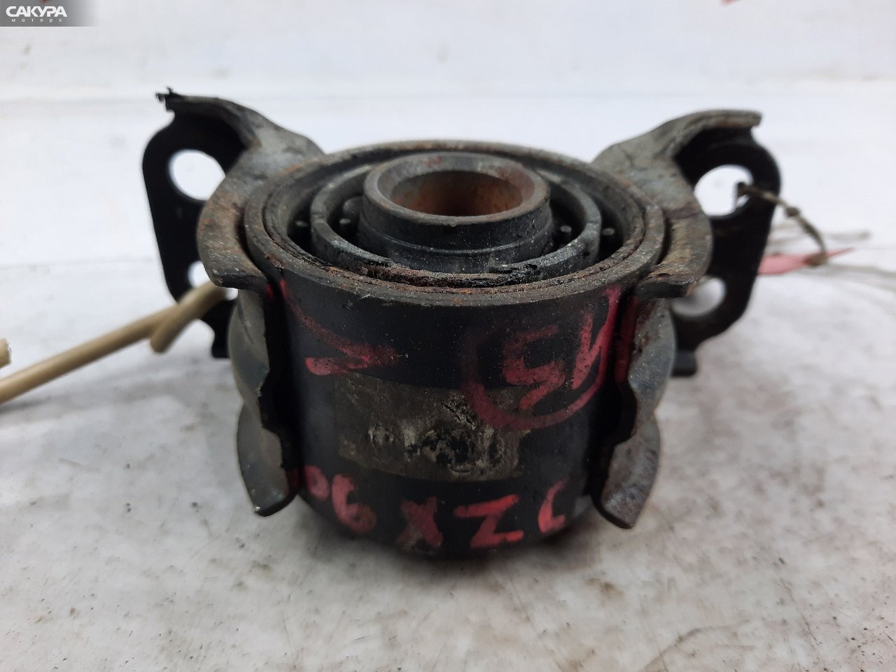 Подушка двигателя верхняя задняя Toyota Chaser JZX90 1JZ-GE: купить в Сакура Красноярск.